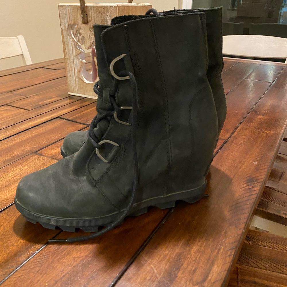 Size 7.5 Sorel Wedge